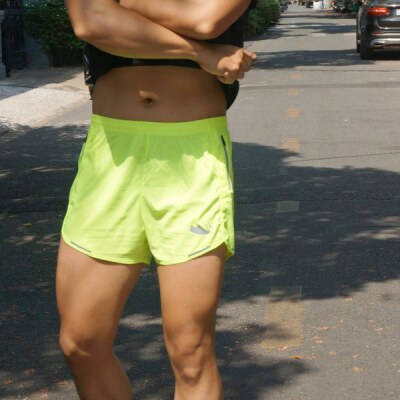 quan-the-thao-basic-short-xanhneon-2