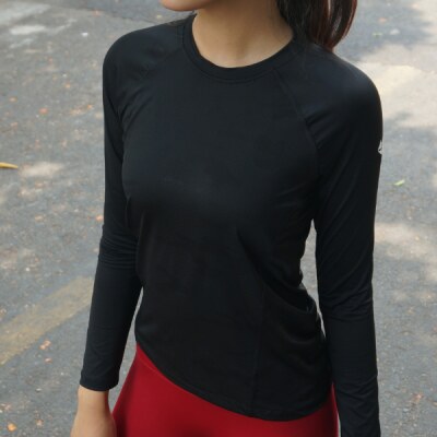 ao-the-thao-tay-dai-td-den-2