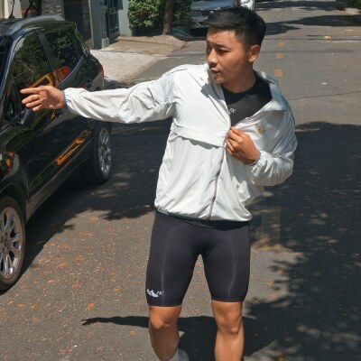 ao-khoac-the-thao-ak-trang-5